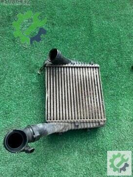 Volkswagen Touareg Intercooler Borusu çıkma parça