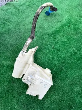 Volkswagen Transporter Cam Suyu Deposu çıkma parça