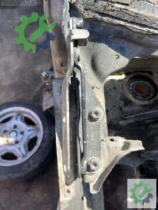 Volkswagen Transporter Kaput Menteşesi Çıkma