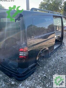 Volkswagen Transporter Sağ Arka Çamurluk çıkma parça