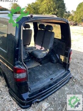 Volkswagen Transporter Sol Arka Çamurluk çıkma parça