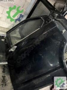 Sağ Ön Kapı Volkswagen Transporter — Sökme Çıkma (2. Adet)