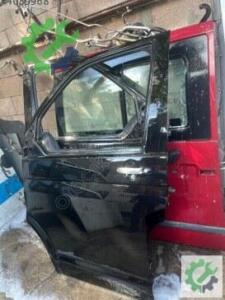 Volkswagen Transporter Sol Ön Kapı Çıkma (2. Adet)