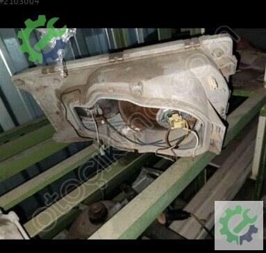 Mercedes-Benz 320 Sağ Ön Far çıkma parça
