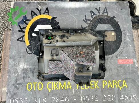 Peugeot Partner Torpido Kapağı çıkma parça