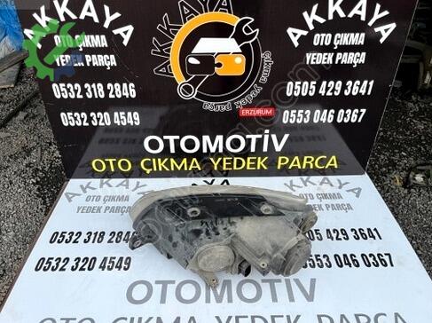Volkswagen Passat Sağ Ön Far çıkma parça