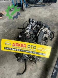 Peugeot Pejo 2008 1.2 komple motor
