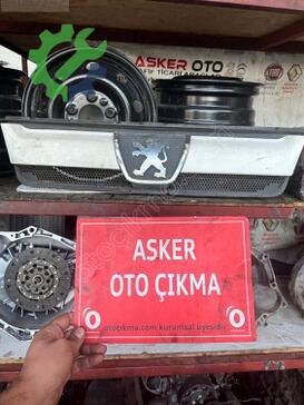 Peugeot Boxer Ön Panjur çıkma parça