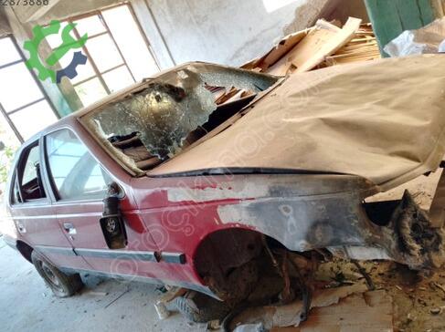 Peugeot 405 Sol Arka Çamurluk çıkma parça