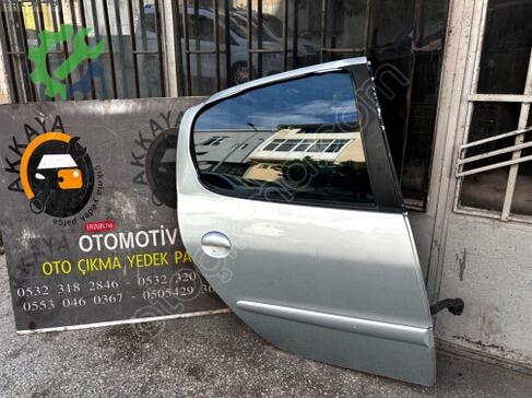 Peugeot 206 Sağ Arka Kapı çıkma parça
