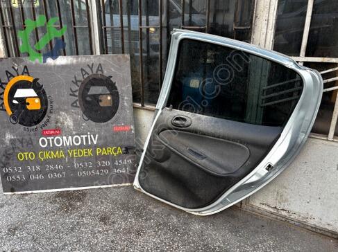Peugeot 206 Sağ Arka Kapı çıkma parça
