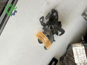 Peugeot 206 kaput kilidi