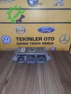 Peugeot 208 Motor Beyni çıkma parça