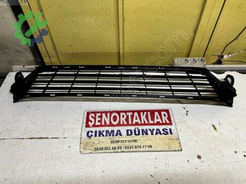 Peugeot 301 Tampon Izgarası çıkma parça