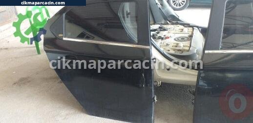 Peugeot 301 Sağ Arka Kapı çıkma parça