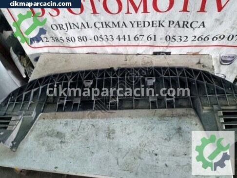 Peugeot 308 Ön Tampon çıkma parça