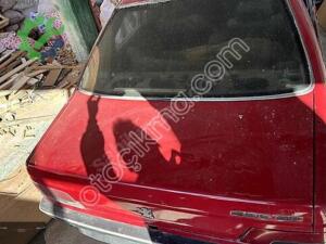 Peugeot 405 bagaj kapağı