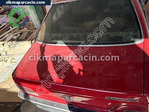 Peugeot 405 Bagaj Kapağı çıkma parça
