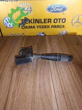 Peugeot 405 Silecek Kolu çıkma parça