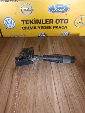 Peugeot 405 Silecek Kolu çıkma parça