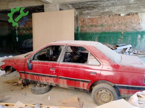 Peugeot 405 Göğüs çıkma parça