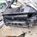 Peugeot 407 arka bagaj kapağı