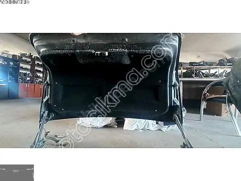 Peugeot 407 Bagaj Kapağı çıkma parça