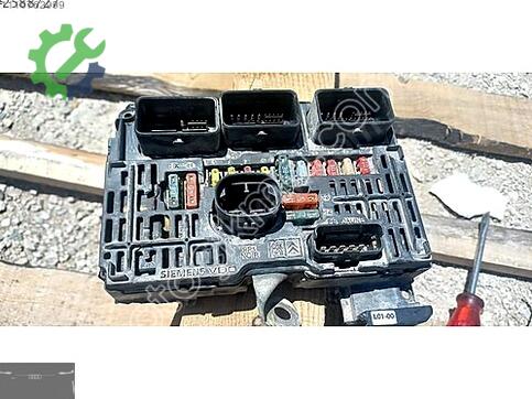 Peugeot 407 Sigorta Tablası çıkma parça