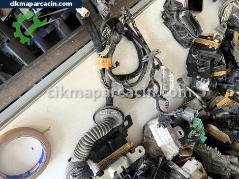 Peugeot 407 Elektrik Tesisatı çıkma parça
