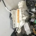 Peugeot 407 sol ön kapı kilidi