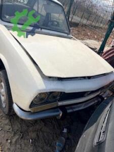 Peugeot 504 ön kaput