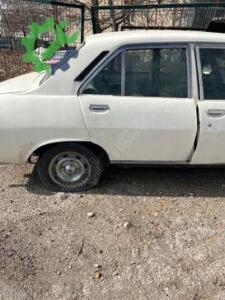 Peugeot 504 sağ arka kapı