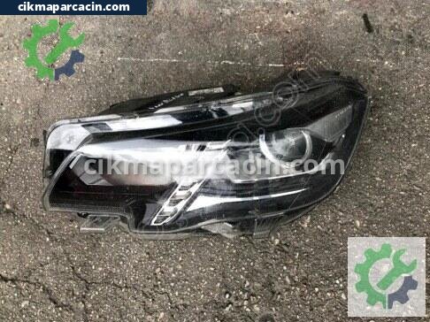Peugeot Rifter Sol Ön Far çıkma parça