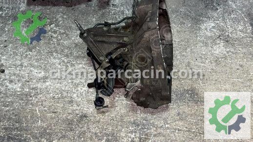 Nissan Qashqai Manuel Şanzıman çıkma parça