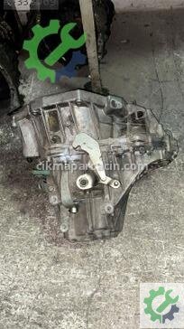 Nissan Qashqai Manuel Şanzıman 7701700587 çıkma parça