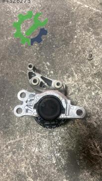 Nissan Qashqai Kulak 11210-4EA0B çıkma parça