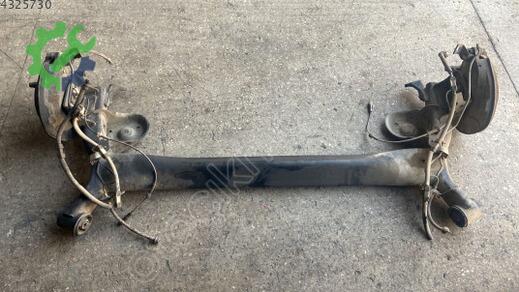 Nissan Qashqai Arka Dingil 555014EA0A çıkma parça