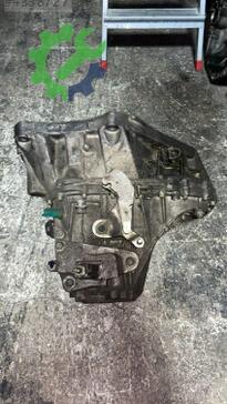 Nissan Qashqai Manuel Şanzıman 32010JD50A çıkma parça