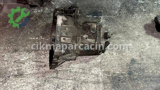 Nissan Qashqai Manuel Şanzıman 32010JD50A çıkma parça