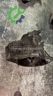 Nissan Qashqai Manuel Şanzıman 32010JD50A çıkma parça