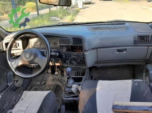 Renault R 19 Torpido çıkma parça