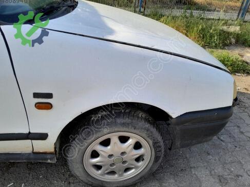Renault R 19 Sağ Ön Çamurluk çıkma parça