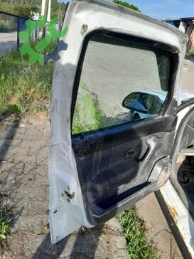 Renault R 19 Sol Ön Kapı çıkma parça