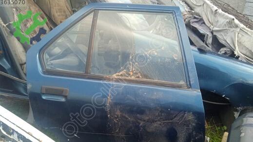 Renault R 21 Sağ Arka Kapı çıkma parça