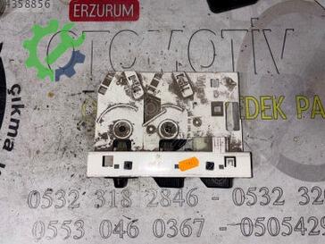 Renault R 19 Klima Kontrol Paneli çıkma parça