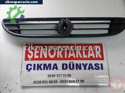 Renault R9 Ön Panjur çıkma parça