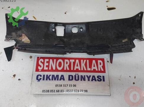 Renault Clio Ön Panjur çıkma parça