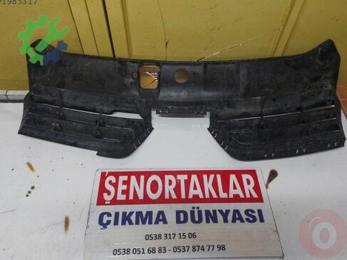 Renault Clio Ön Panjur 8200445993 çıkma parça