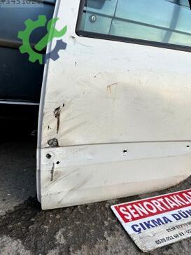 Renault Clio Sol Arka Kapı çıkma parça