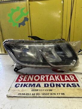 Renault Clio Sağ Ön Far çıkma parça